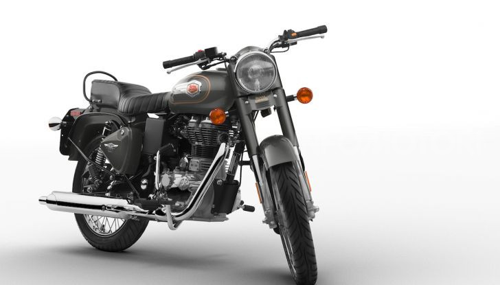 Royal Enfield porta a EICMA tradizone e passione per il custom - Foto 4 di 17
