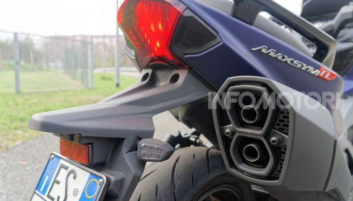 Prova SYM Maxsym TL 500, il maxi bicilindrico “non estremo” che mancava - Foto 17 di 28