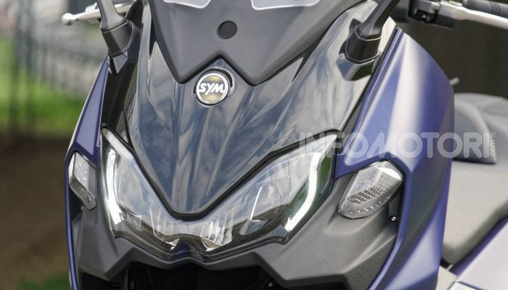 Prova SYM Maxsym TL 500, il maxi bicilindrico “non estremo” che mancava - Foto 20 di 28