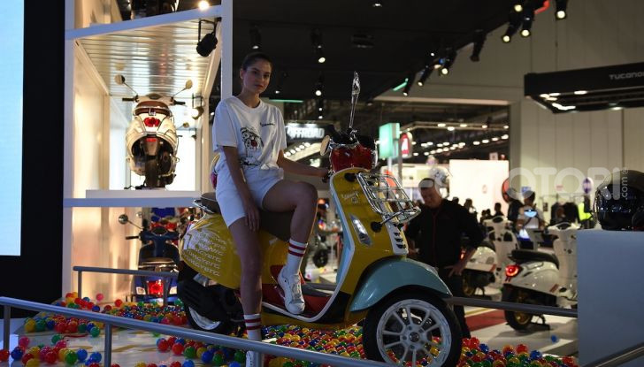 [VIDEO] EICMA 2019, tutte le novità di Piaggio, Vespa, Aprilia e Moto Guzzi - Foto 30 di 57