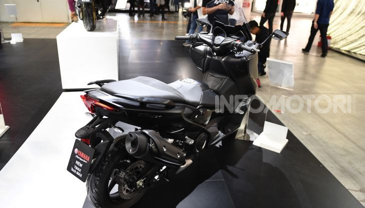 [VIDEO] Yamaha: Tracer 700 e TMAX si prendono la ribalta a EICMA 2019 - Foto 6 di 30