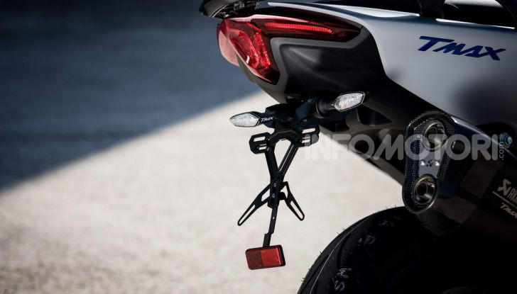 Video prova in anteprima Yamaha TMAX 560 2020, è maggiorenne ma continua a crescere - Foto 31 di 83