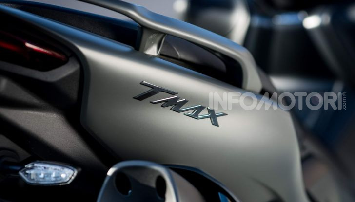 Video prova in anteprima Yamaha TMAX 560 2020, è maggiorenne ma continua a crescere - Foto 40 di 83