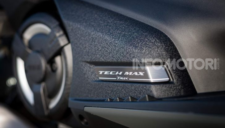 Video prova in anteprima Yamaha TMAX 560 2020, è maggiorenne ma continua a crescere - Foto 41 di 83