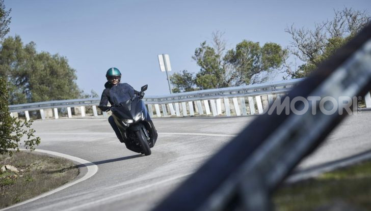 Video prova in anteprima Yamaha TMAX 560 2020, è maggiorenne ma continua a crescere - Foto 70 di 83
