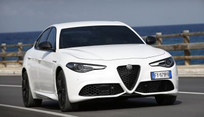 [VIDEO] Alfa Romeo Giulia MY2020 prova su strada, motori e prezzi: la rivoluzione parte dall’interno