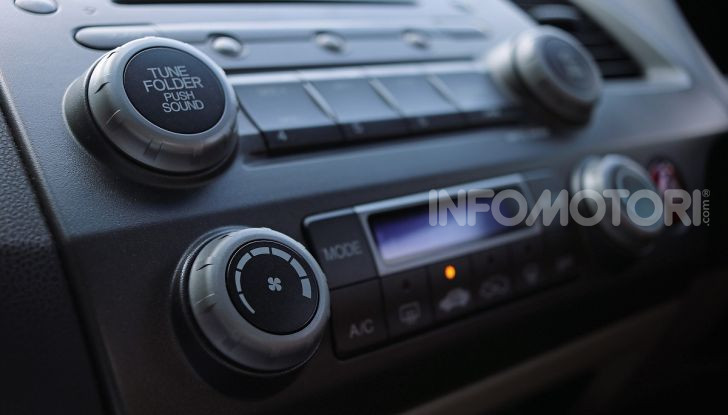 Frequenze Radio Italia: come ascoltarla in streaming in automobile - Foto 1 di 9