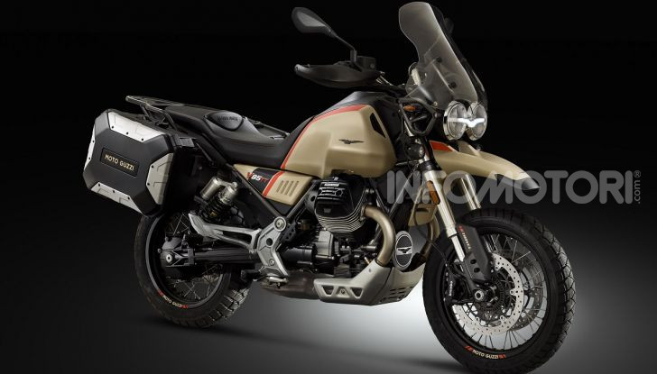 Moto Guzzi V85 TT Travel 2020: tutte le novità della versione da viaggio - Foto 1 di 9