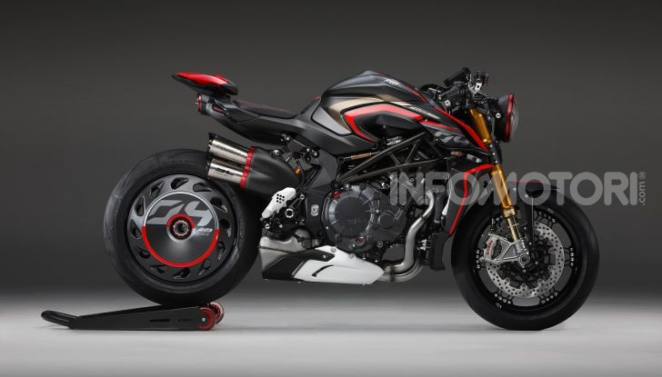 MV Agusta Rush 1000: Super Naked italiana da 208CV - Foto 2 di 2