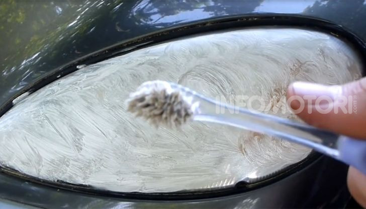 Fari auto ingialliti: come farli tornare a splendere - Foto 3 di 10