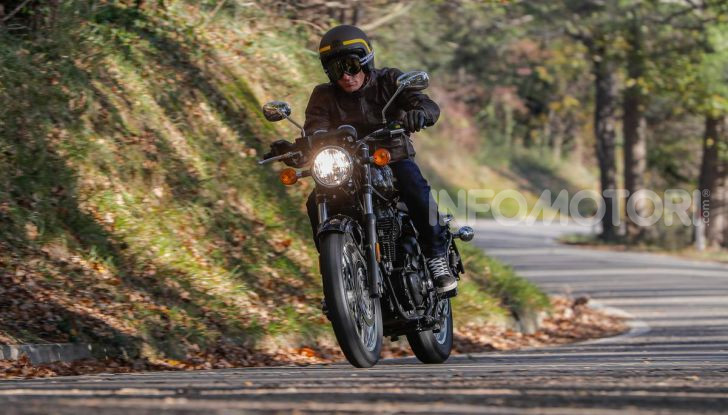 Prova in anteprima Benelli Imperiale 400, caratteristiche e prezzo - Foto 6 di 66