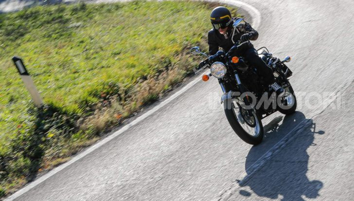 Prova in anteprima Benelli Imperiale 400, caratteristiche e prezzo - Foto 13 di 66