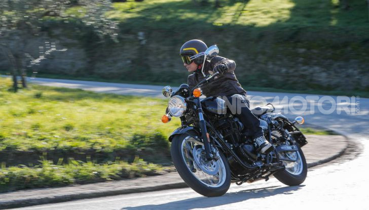 Prova in anteprima Benelli Imperiale 400, caratteristiche e prezzo - Foto 20 di 66