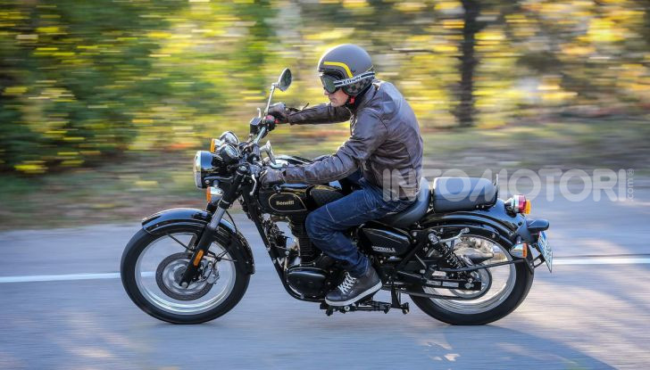 Prova in anteprima Benelli Imperiale 400, caratteristiche e prezzo - Foto 27 di 66