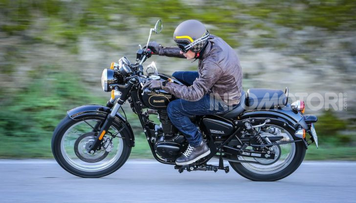 Prova in anteprima Benelli Imperiale 400, caratteristiche e prezzo - Foto 34 di 66