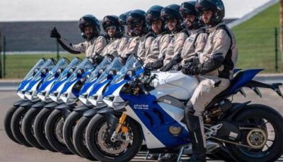 La Ducati Panigale V4R in dotazione alla polizia Abu Dhabi