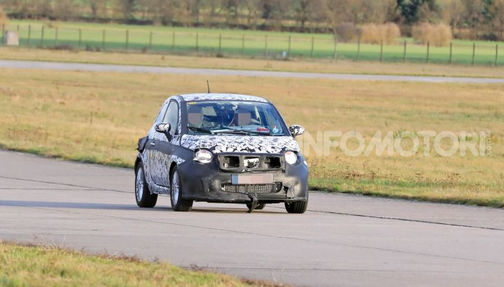 Fiat 500 elettrica, test drive e dati tecnici - Foto 19 di 28