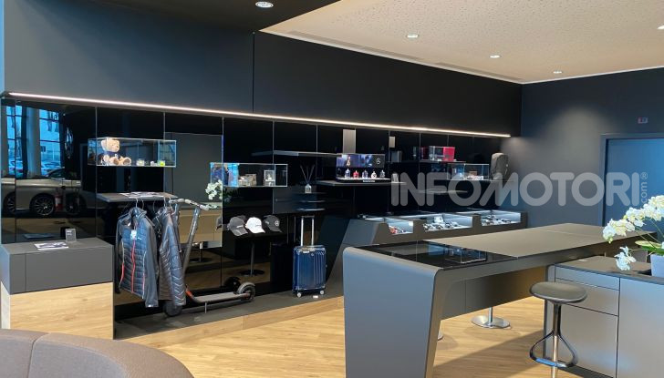 Il Gruppo Carraro apre la prima Concessionaria Mercedes-Benz MAR 2020 d’Europa meritandosi il titolo Top Dealers Italia da Infomotori.com - Foto 4 di 5