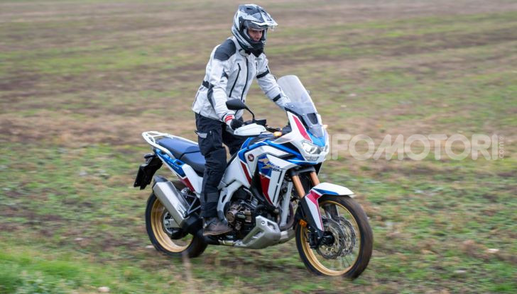 Prova Honda Africa Twin 1100 DCT Adventure Sports 2020: caratteristiche e prezzo - Foto 20 di 63