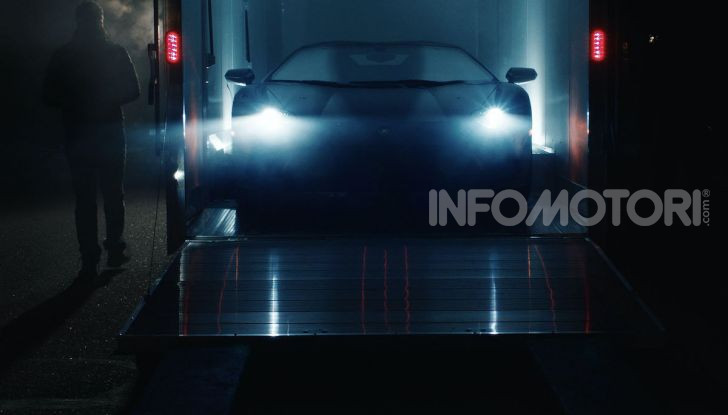 Lamborghini Aventador, il regalo di natale per padre e figlio appassionati - Foto 11 di 20