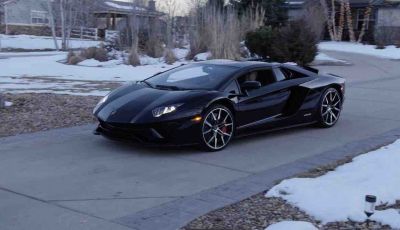 Lamborghini Aventador, il regalo di natale per padre e figlio appassionati