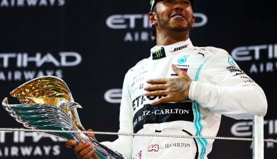 F1 2019, GP di Abu Dhabi: Hamilton vince l’ultima gara della stagione, la Ferrari terza con Leclerc