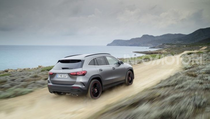Nuova Mercedes GLA 2020: più spazio e sicurezza - Foto 17 di 19