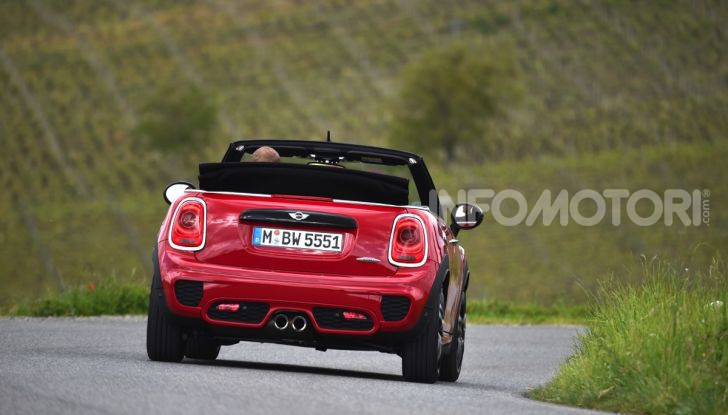 [VIDEO] Prova MINI John Cooper Works: piccola cabrio da 231CV! - Foto 11 di 37