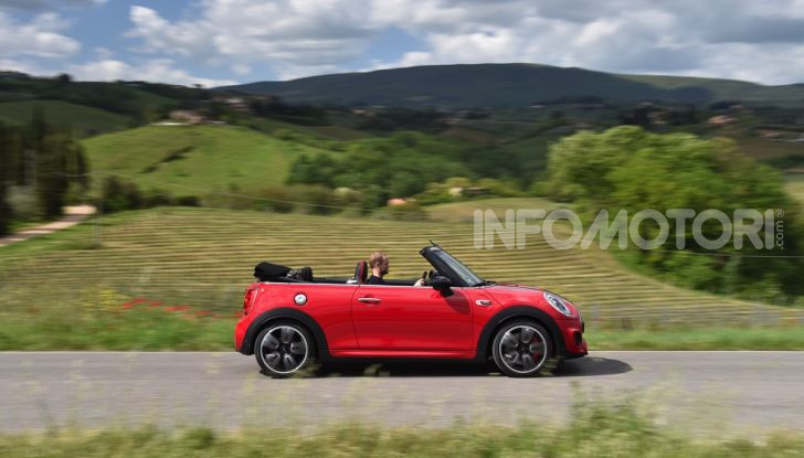 [VIDEO] Prova MINI John Cooper Works: piccola cabrio da 231CV! - Foto 14 di 37