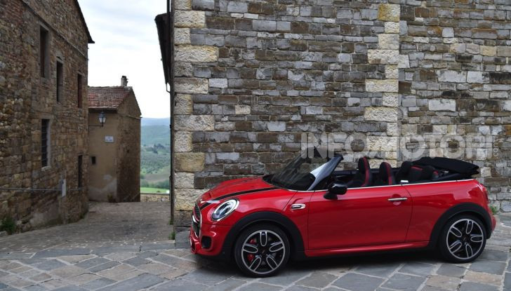 [VIDEO] Prova MINI John Cooper Works: piccola cabrio da 231CV! - Foto 24 di 37