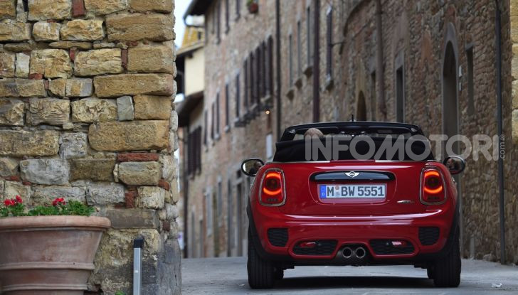 [VIDEO] Prova MINI John Cooper Works: piccola cabrio da 231CV! - Foto 33 di 37