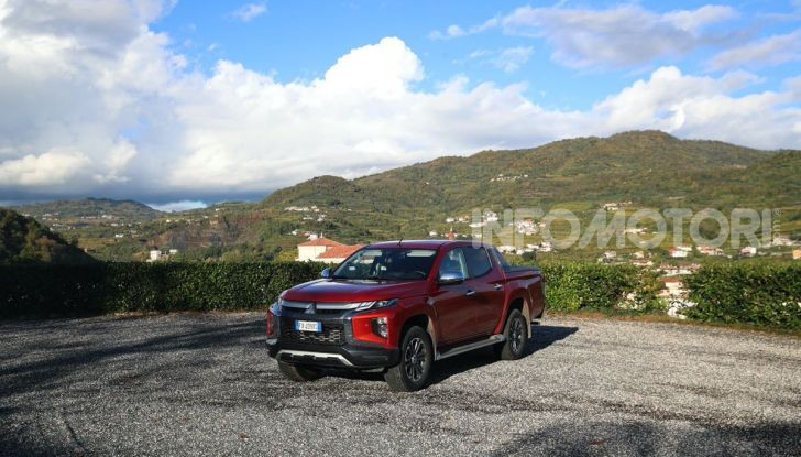 [VIDEO] Prova nuova Mitsubishi L200: il pickup veste da SUV per il 2020 - Foto 16 di 41