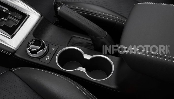 [VIDEO] Prova nuova Mitsubishi L200: il pickup veste da SUV per il 2020 - Foto 38 di 41