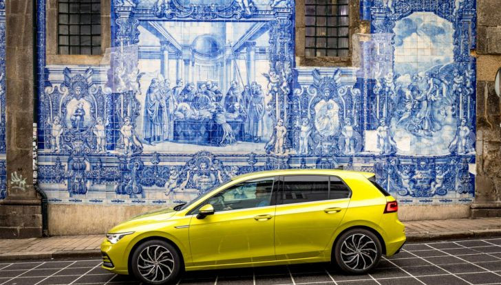 Nuova Volkswagen Golf 8: prova su strada, motori e prezzi - Foto 17 di 22