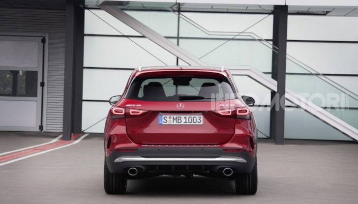 Nuovo Mercedes-AMG GLA 35 4MATIC: prestazioni senza rinunciare al comfort - Foto 2 di 11