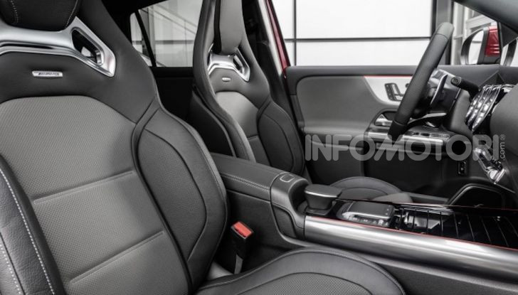 Nuovo Mercedes-AMG GLA 35 4MATIC: prestazioni senza rinunciare al comfort - Foto 3 di 11