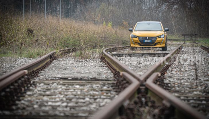 [VIDEO] Prova nuova Peugeot 208 GT Line 2020: la più bella del reame! - Foto 12 di 26