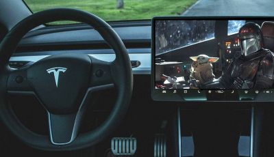 Sui display Tesla debutta il canale Disney Plus