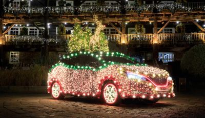 Nissan Tree: la Leaf natalizia per la mobilità sostenibile