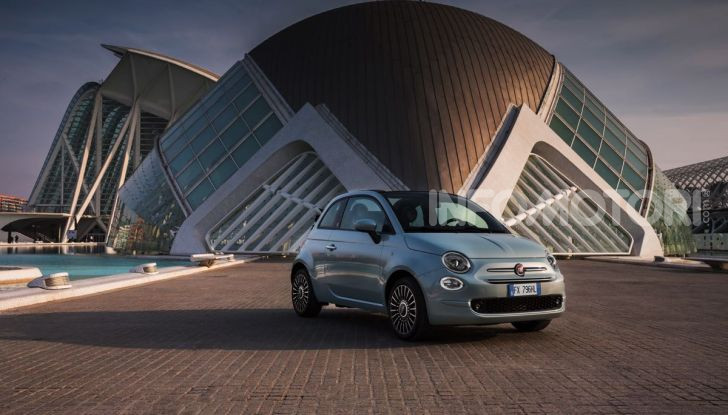 Fiat 500 Sport Hybrid nel nuovo video di Ermal Meta - Foto 1 di 21