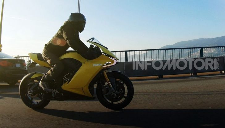 Damon Hypersport: la moto elettrica del futuro conquista il Ces 2020 - Foto 3 di 6