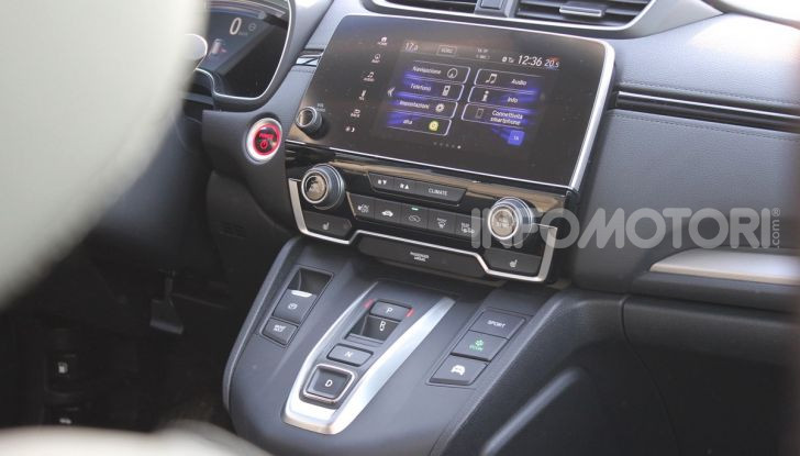 Prova nuovo Honda CR-V: il SUV compatto re dei consumi - Foto 12 di 30