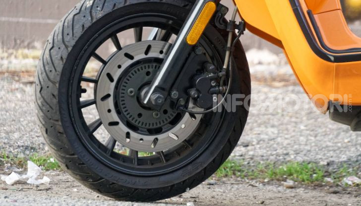 Prova Lambretta V 200 Special, il Lambro torna a scorrere su due ruote - Foto 2 di 25