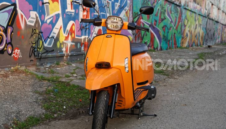 Prova Lambretta V 200 Special, il Lambro torna a scorrere su due ruote - Foto 5 di 25