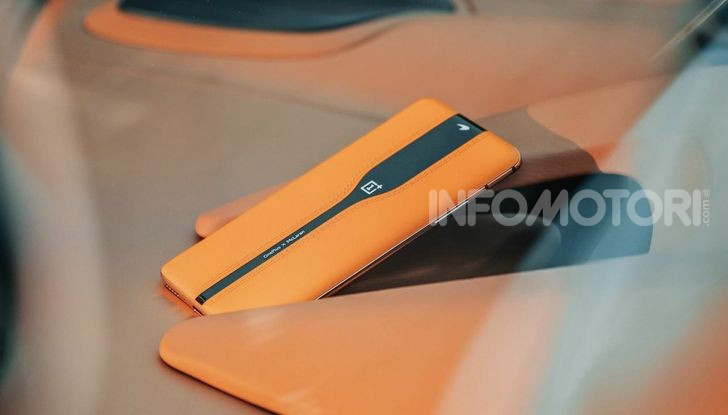 OnePlus Concept One: lo smartphone McLaren con le fotocamere invisibili - Foto 3 di 5
