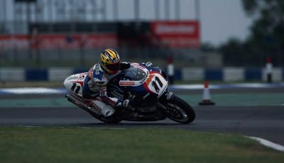 Due Suzuki Crescent Superbike in vendita su eBay