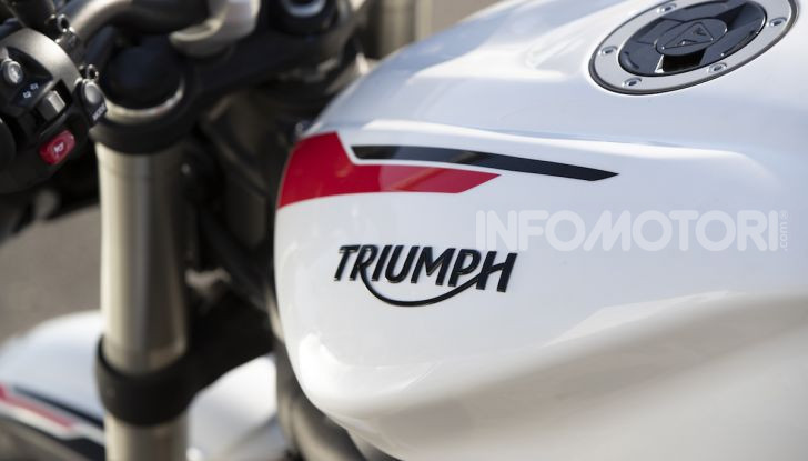 Il 2020 di Triumph si apre col lancio della nuova Street Triple S - Foto 1 di 35