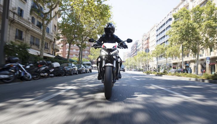 Il 2020 di Triumph si apre col lancio della nuova Street Triple S - Foto 19 di 35
