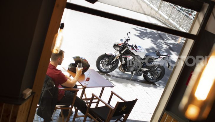 Il 2020 di Triumph si apre col lancio della nuova Street Triple S - Foto 30 di 35
