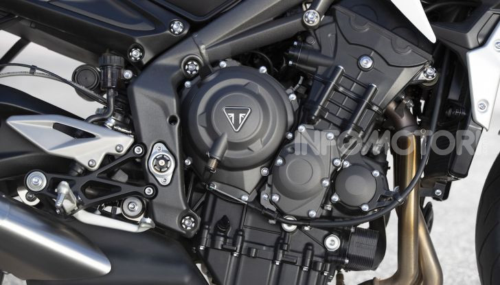 Il 2020 di Triumph si apre col lancio della nuova Street Triple S - Foto 7 di 35